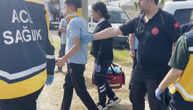 Antalya&rsquo;da okul servisi şarampole devrildi: 6 &ouml;ğrenci yaralı 1