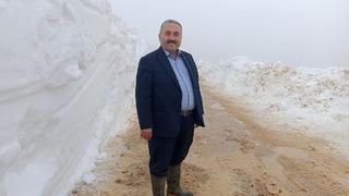 Mayıs güneşiyle kar yağdı! Giresun'da metrelerce yükseklikte