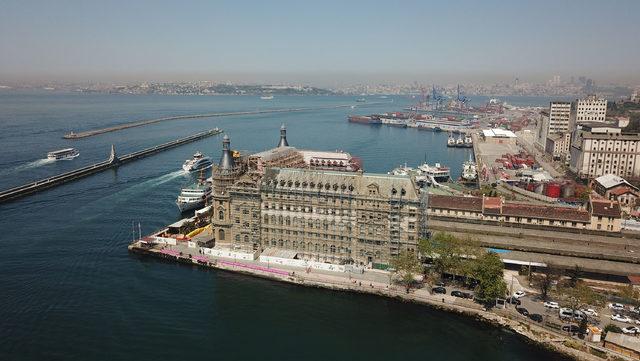 (Havadan fotoğraflarla) - Haydarpaşa Garı'ndaki yangının izleri siliniyor