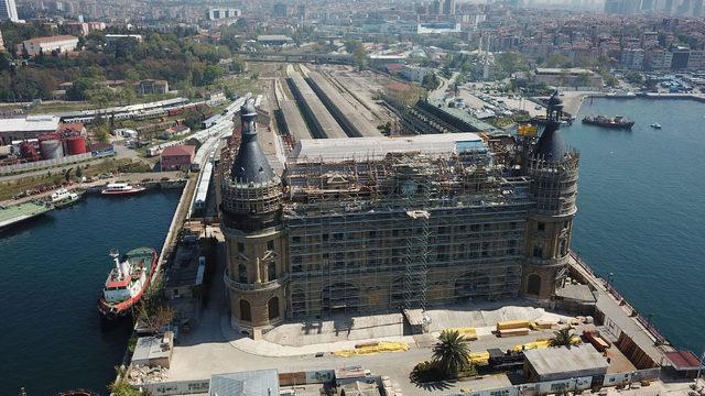 (Havadan fotoğraflarla) - Haydarpaşa Garı'ndaki yangının izleri siliniyor