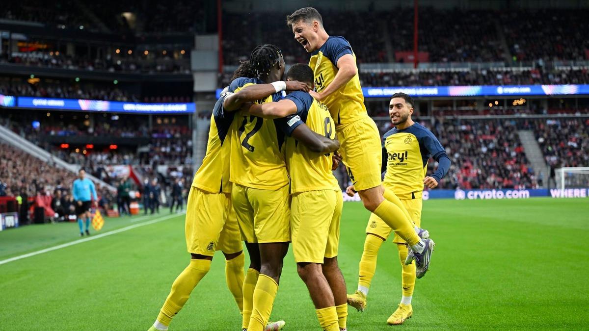 Fenerbahçe nin Şampiyonlar Ligi yolu belli oldu! Dev eşleşmeler kapıda 4