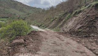 Heyelandan dolayı kapanan tabiat parkı yolu ulaşıma a&ccedil;ıldı