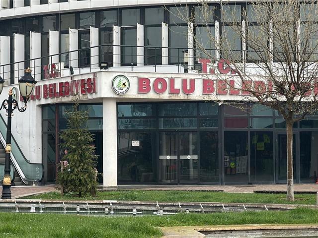 Bolu Belediyesi'ne yeni operasyon: Binada arama yapıldı