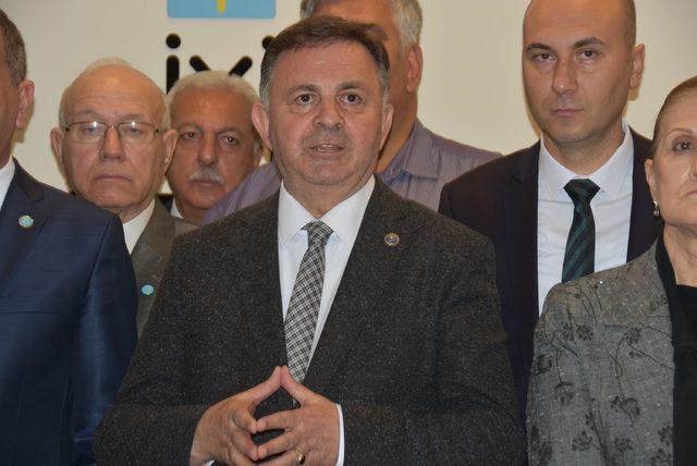 İYİ Parti İzmir İl Başkanı Yıldırım ve 19 yönetici istifa etti