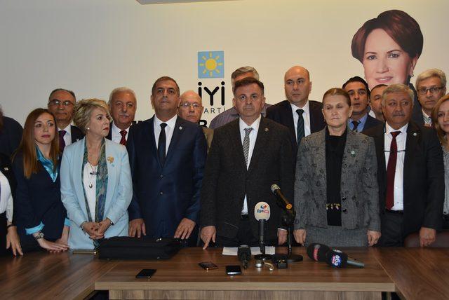 İYİ Parti İzmir İl Başkanı Yıldırım ve 19 yönetici istifa etti