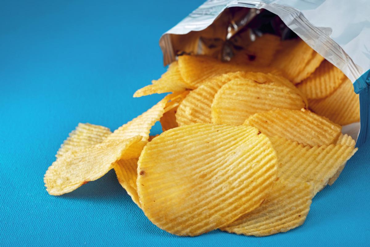 Kriz artık raflarda: &Uuml;nl&uuml; cips devi siyah-beyaz paket kullanacak 2