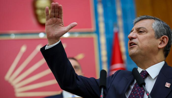 CHP lideri &Ouml;zel'den Burcu K&ouml;ksal'a: "Evet tehdit ediyorum"