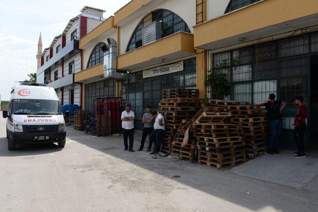 Yük asansöründen düşen Suriyeli genç öldü