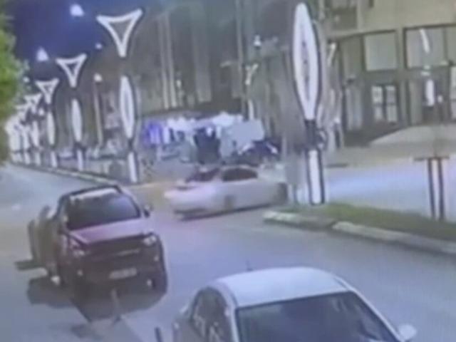 Kavşakta drift şovu pahalıya patladı