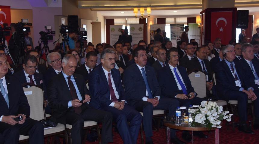 Bakan Zeybekci: Yüzde 7'nin üzerinde büyümeyi yeniden yakalayacağız