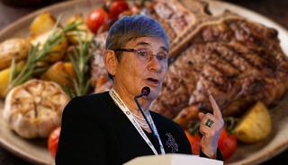 Eti b&ouml;yle pişirenler yandı! Canan Karatay en doğru tekniği a&ccedil;ıkladı