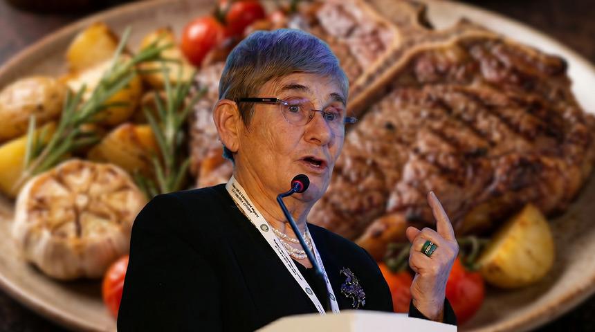 Eti b&ouml;yle pişirenler yandı! Canan Karatay en doğru tekniği a&ccedil;ıkladı