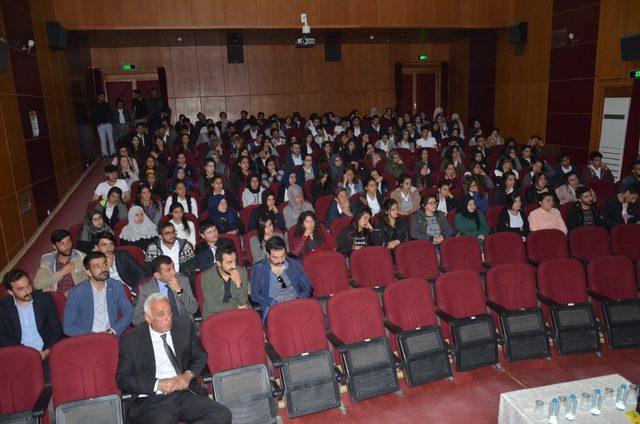 Yüksekova’da tanıtım ve kariyer günlüğü etkinliği