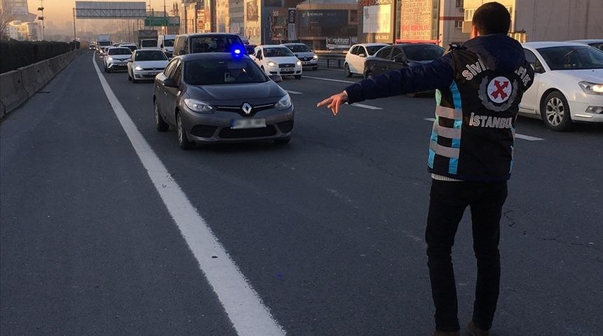 T&uuml;rkiye'de ka&ccedil; &ccedil;akarlı ara&ccedil; var? Rakamları a&ccedil;ıkladı
