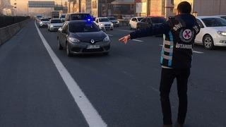 Türkiye'de kaç çakarlı araç var? Rakamları açıkladı