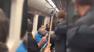 Oklavayla müdahale etti! İstanbul'da metroda kavga: 2 kişi yakalandı