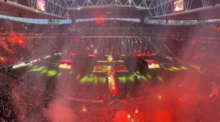 Galatasaray şampiyonluk kutlaması biletlerini satışa &ccedil;ıkardı