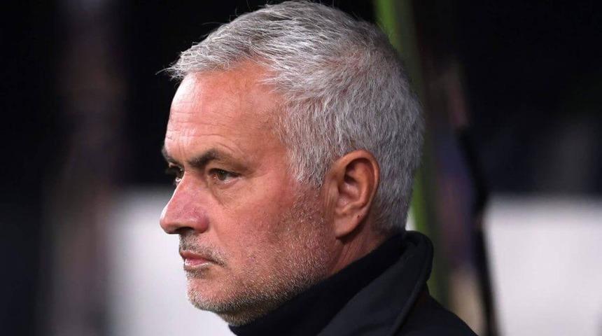 Mourinho imzayı atmadan kul&uuml;p karıştı! Efsane isimden a&ccedil;ıklama: "Onu istemiyorum"