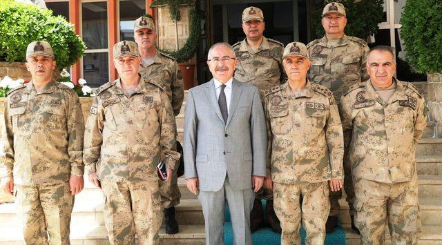 Jandarma Genel Komutanı Orgeneral Arif Çetin Mardin'de