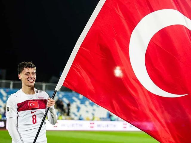 Arda G&uuml;ler'e akılalmaz teklif! Kabul ederse paraya para demeyecek