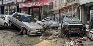 D&uuml;n gece kabusu yaşadılar! Şehir tanınmaz hale geldi