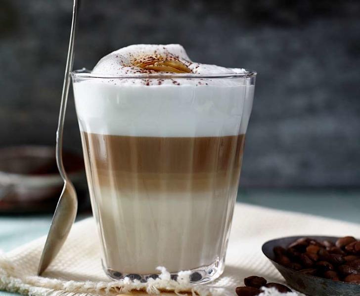Macchiato, kahve d&uuml;nyasında neyi ifade eder?