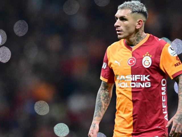 Lucas Torreira'ya pusunun fotoğrafı &ccedil;ıktı! Sessizce b&ouml;yle beklemiş