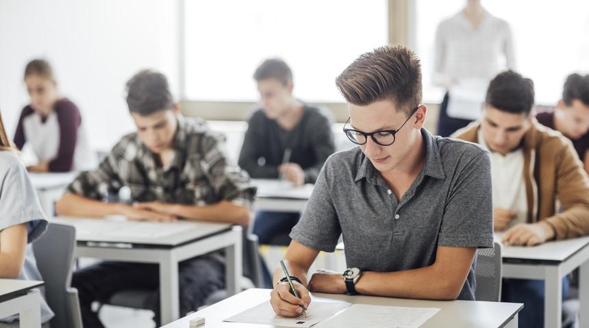 Özel okullar sınavla öğrenci alacak! Robert Koleji, Fransız ve İtalyan Lisesi'nden MEB kararı