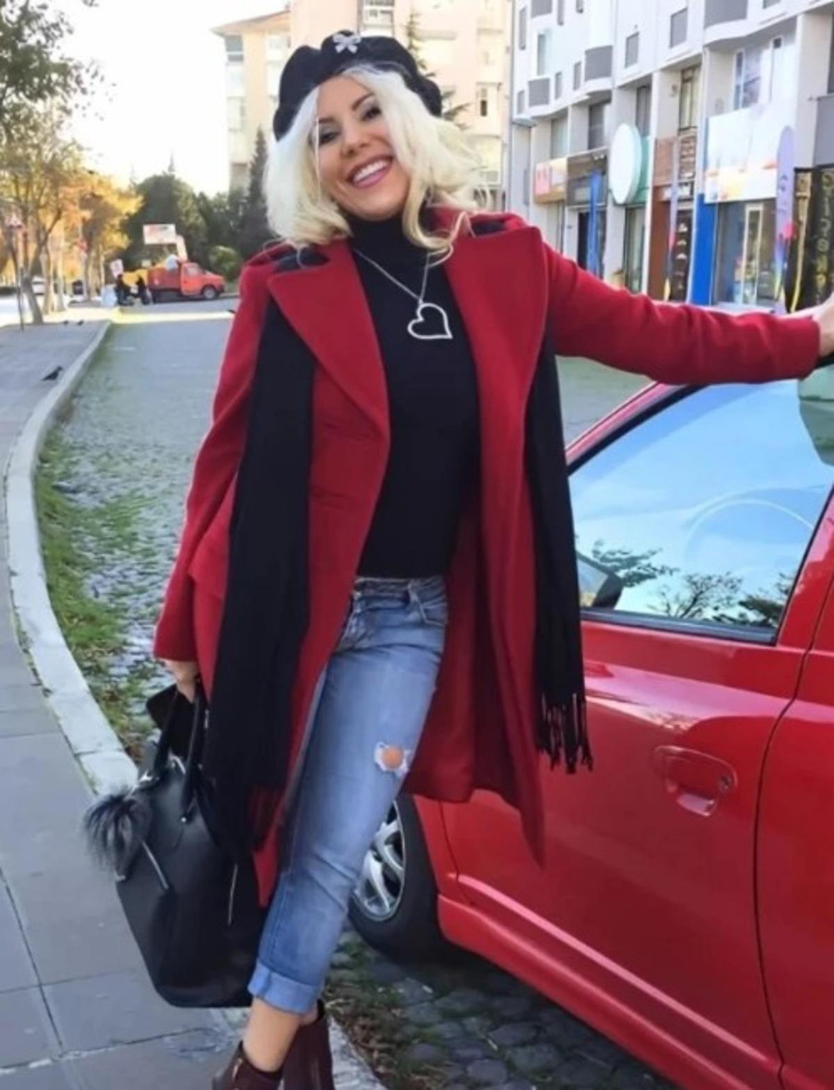 Adnan Şenses’in manevi kızı Banu Kalender hayatını kaybetti! Sessiz sedasız defnedildi 2