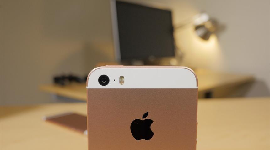 Apple kararından dönüyor: iPhone SE 2’de kulaklık sürprizi!