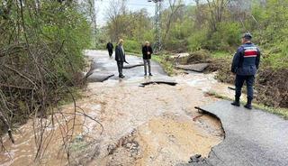 Karab&uuml;k&rsquo;te &ccedil;&ouml;ken k&ouml;y yolu yeniden ulaşıma a&ccedil;ıldı