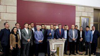 İYİ Parti'ye geçen 15 vekil CHP'ye geri dönüyor!