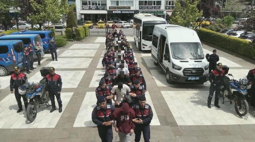 D&uuml;zce'de d&uuml;ğmeye basıldı! Yasa dışı bahis operasyonu: 55 kişiye g&ouml;zaltı