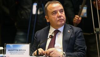 Canlı yayında &ccedil;arpıcı Muhittin B&ouml;cek iddiası! "&Ouml;n&uuml;m&uuml;zdeki g&uuml;nlerde..."