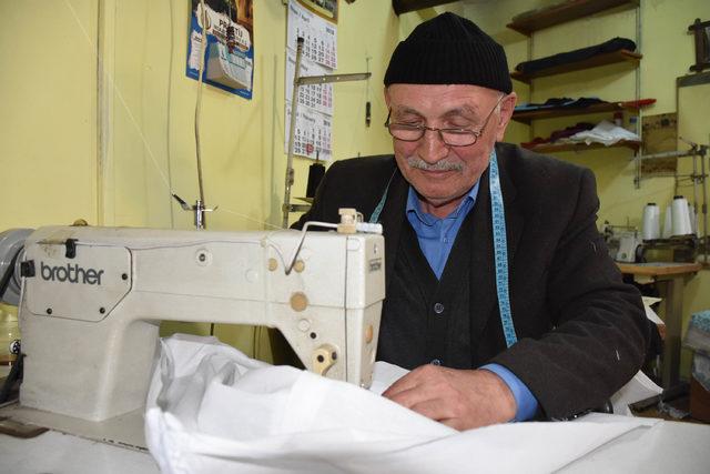 Terzilik mesleğine ömrünü adadı