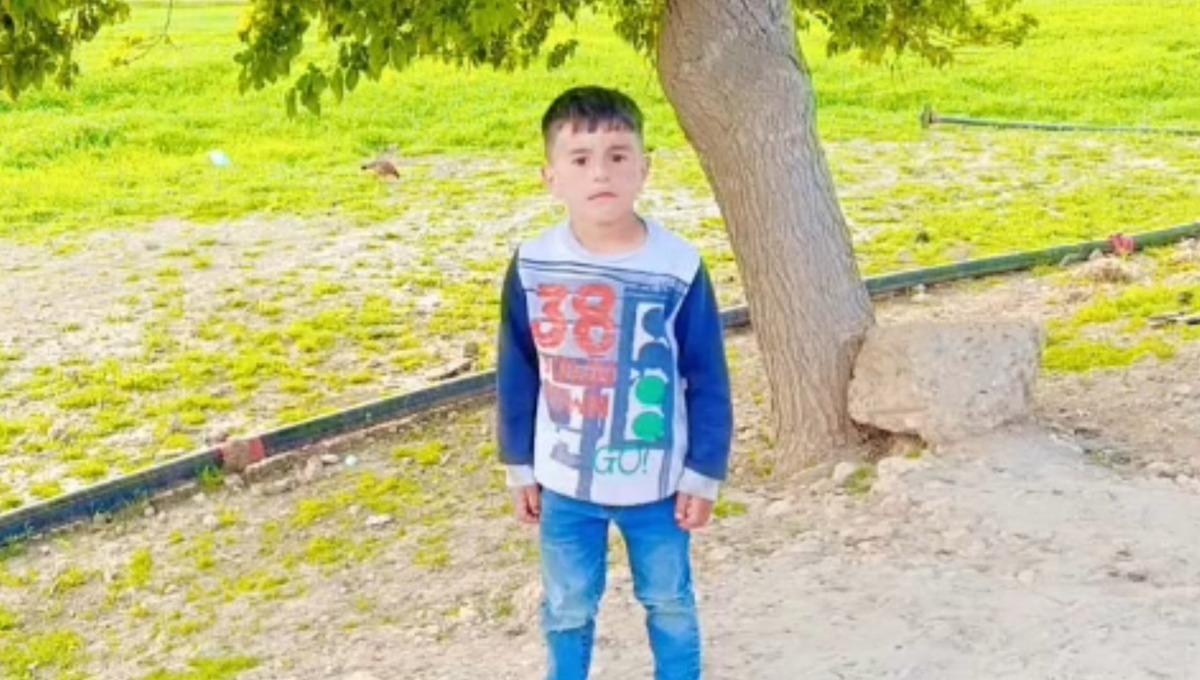 Kayıp &ccedil;ocuk 11 saat sonra evinin damında bulundu! Kahreden haber geldi 5