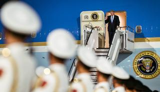&Ccedil;in'de Trump'la tarihi g&ouml;r&uuml;şme: 'Yeni bir sayfa a&ccedil;mak istiyoruz'