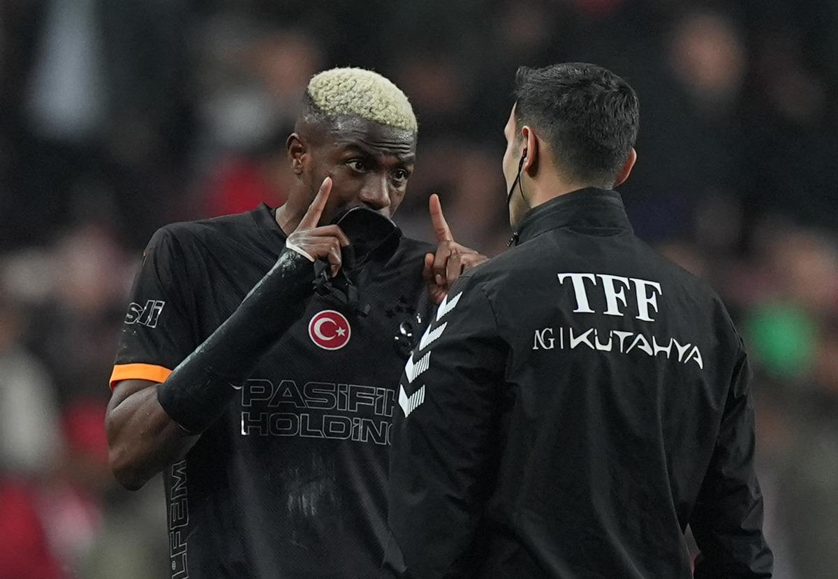 Taraftar o sözleri konuşuyor: "Galatasaray dan ayrılma zamanı geldi!" Yeni adresini bile açıkladı! 5