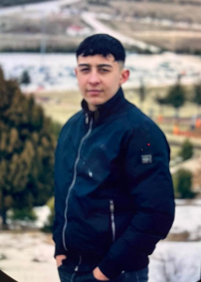 Kontrolden &ccedil;ıkan motosiklet, park halindeki kamyonun altına girdi: 1 &ouml;l&uuml; 5