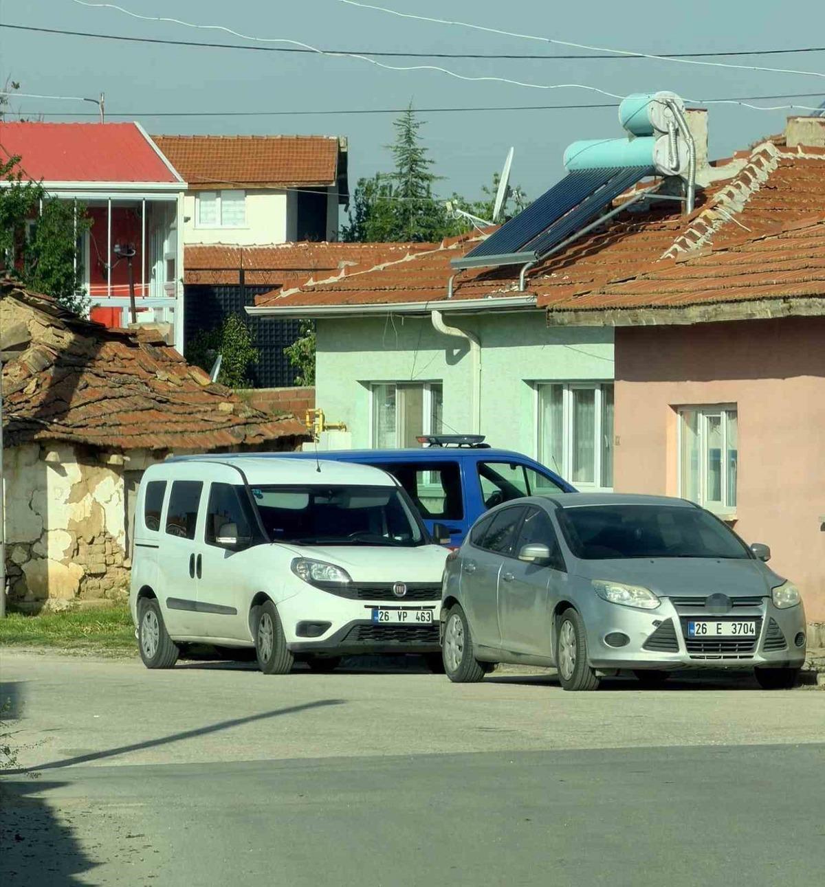 Eskişehir Tepebaşı Belediyesi&rsquo;ne operasyon! 60 kişiye g&ouml;zaltı kararı 1