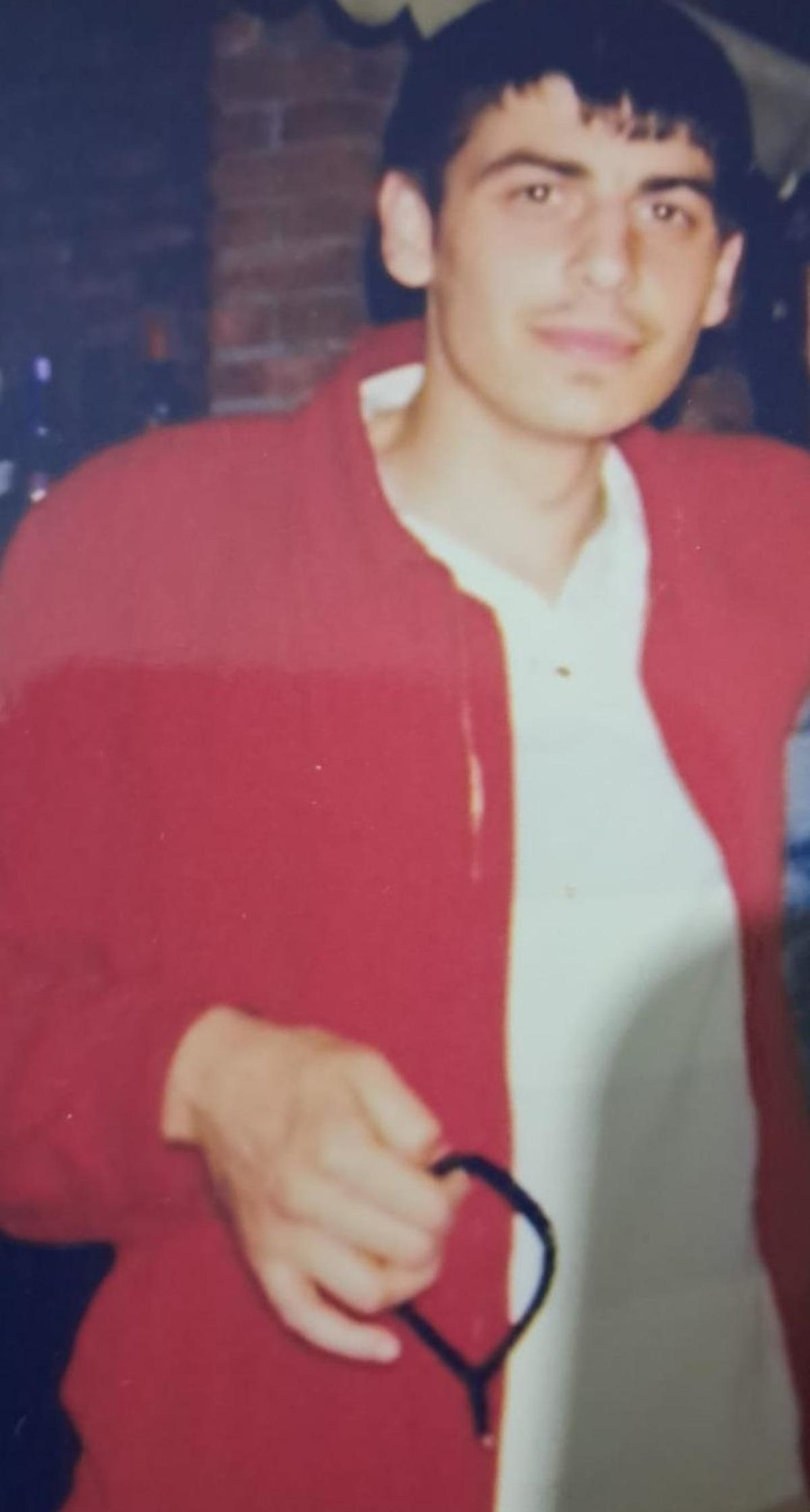 Hava değişiminde kayboldu, 19 yıldır bulunamıyor! Bulana 100 bin dolar &ouml;d&uuml;l 3