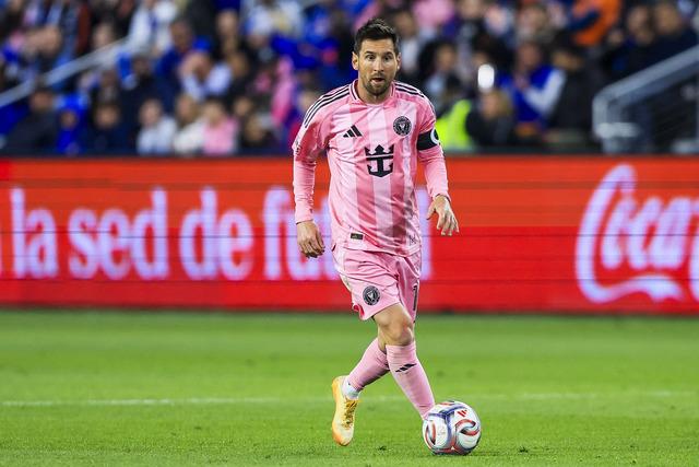 Messi'den 2 gol 1 asistlik performans!