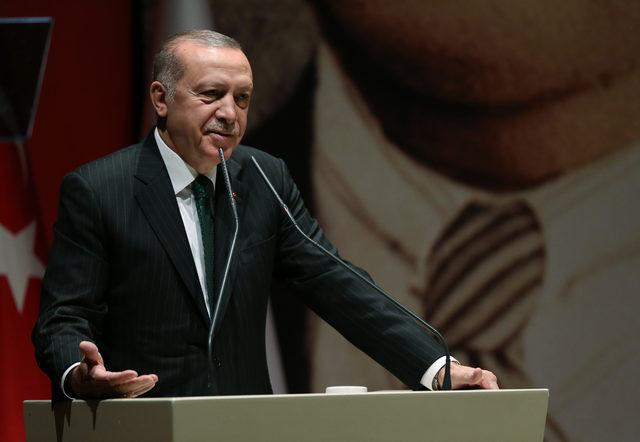 Erdoğan: Siz bakmayın bazılarının AK Parti'yi tek adamlıkla suçlamalarına (1) 
