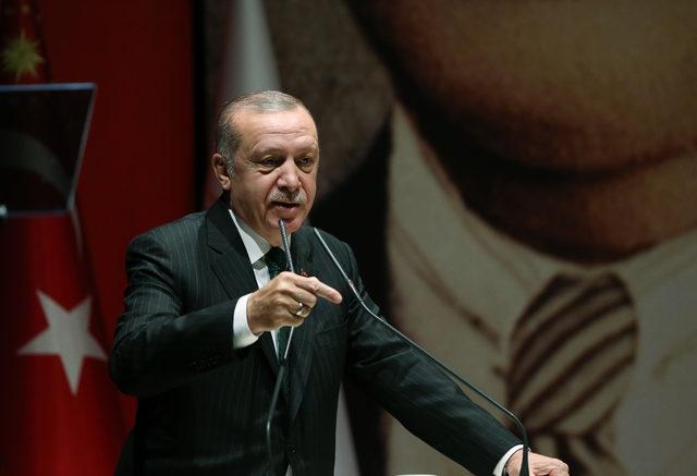 Erdoğan: Siz bakmayın bazılarının AK Parti'yi tek adamlıkla suçlamalarına (1) 