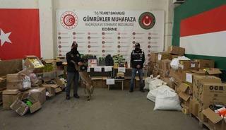Kapıkule&rsquo;de dev operasyon: Milyonlarca liralık ka&ccedil;ak eşya ve uyuşturucu ele ge&ccedil;irildi