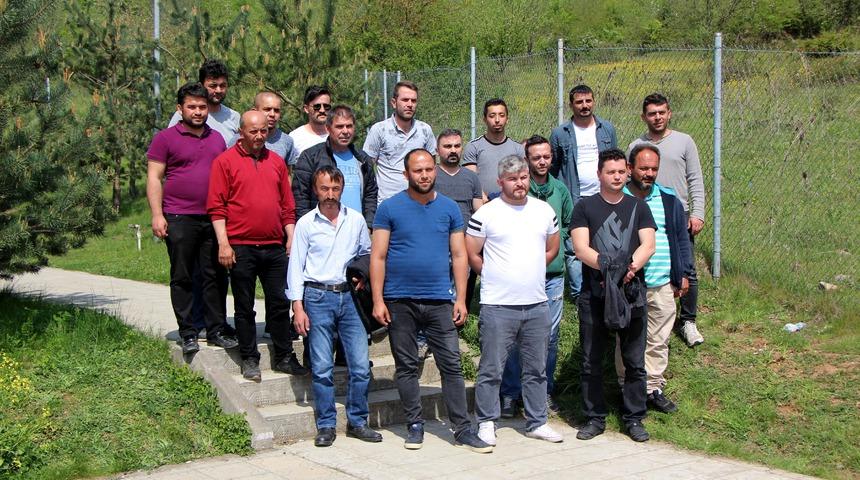 Bolu Dağı'nda, Karayolları'nda çalışan taşeron işçiler iş bıraktı
