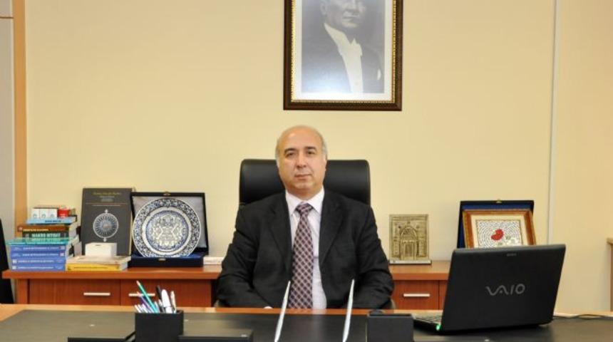 Rektörün 'Meral Akşener' paylaşımı olay yarattı