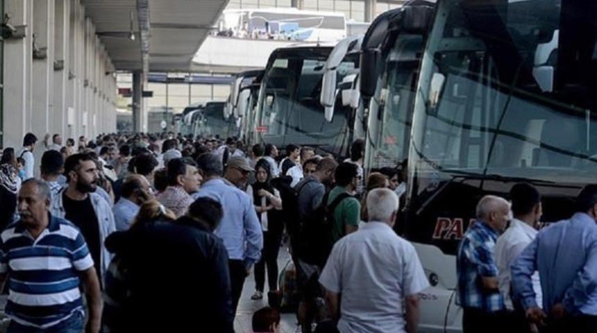 Otogarlarda '1 Mayıs' tatili yoğunluğu