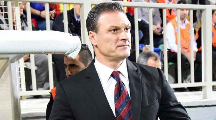 Alpay Özalan, AK Parti'den milletvekili aday adayı oldu