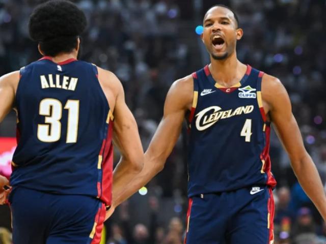 Cleveland Cavaliers, Detroit Pistons&rsquo;u uzatmalarda yenerek seride 3-2 &ouml;ne ge&ccedil;ti